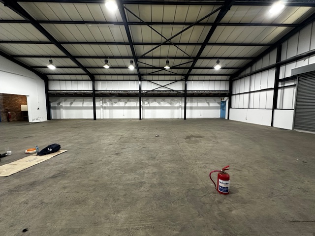 To Let Commercial Property for Rent in Maitland Western Cape